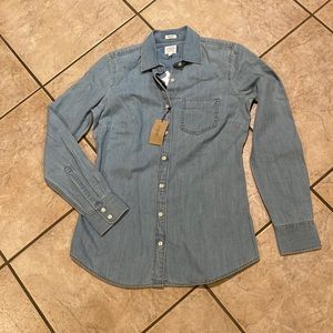 J. crew Perfect Fit denim chambray shirt. New with tags, XXS